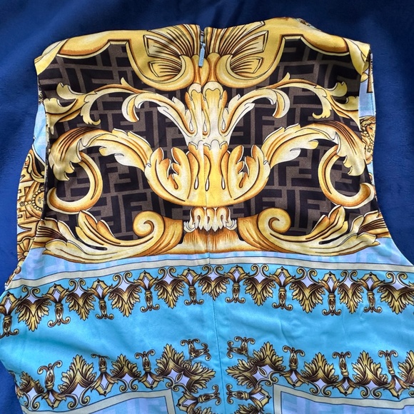 FENDACE GOWN - Picture 14 of 16